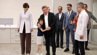 Erzincan Valisi Hamza Aydoğdu, hastaneye ziyarette bulundu