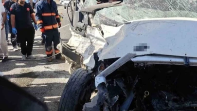 Van’da minibüs ile kamyon çarpıştı. Bu araçtan yaralı çıktı