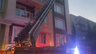 Van’da bir binada çıkan yangın kokuttu