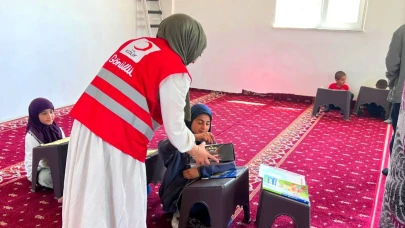 Türk Kızılay Diyadin Şubesi Minik Gönüllere Dokundu