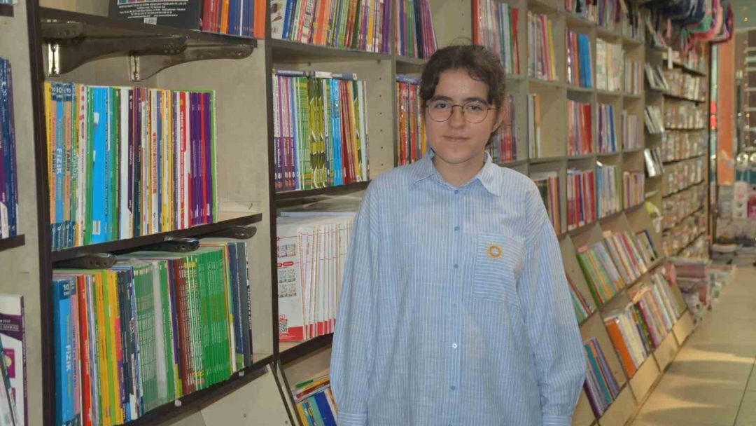 Bitlisli Zeynep LGS’de 500 tam puan alarak Türkiye 1.’si oldu