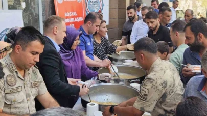 Muharrem ayı dolayısıyla 3 bin kişiye aşure ikramı