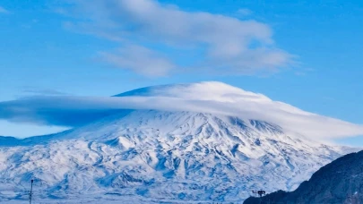Ağrı Dağı Şapkasını Taktı