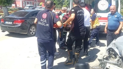 İki otomobil arıştığı kazada 4 kişi yaralandı