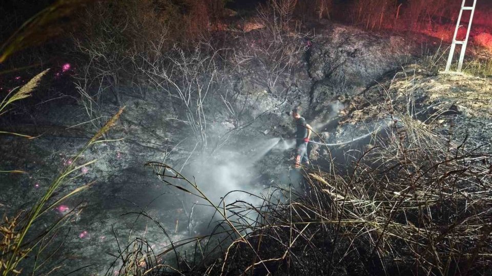 İtfaiye ekipleri iki ayrı yangına müdahale etti