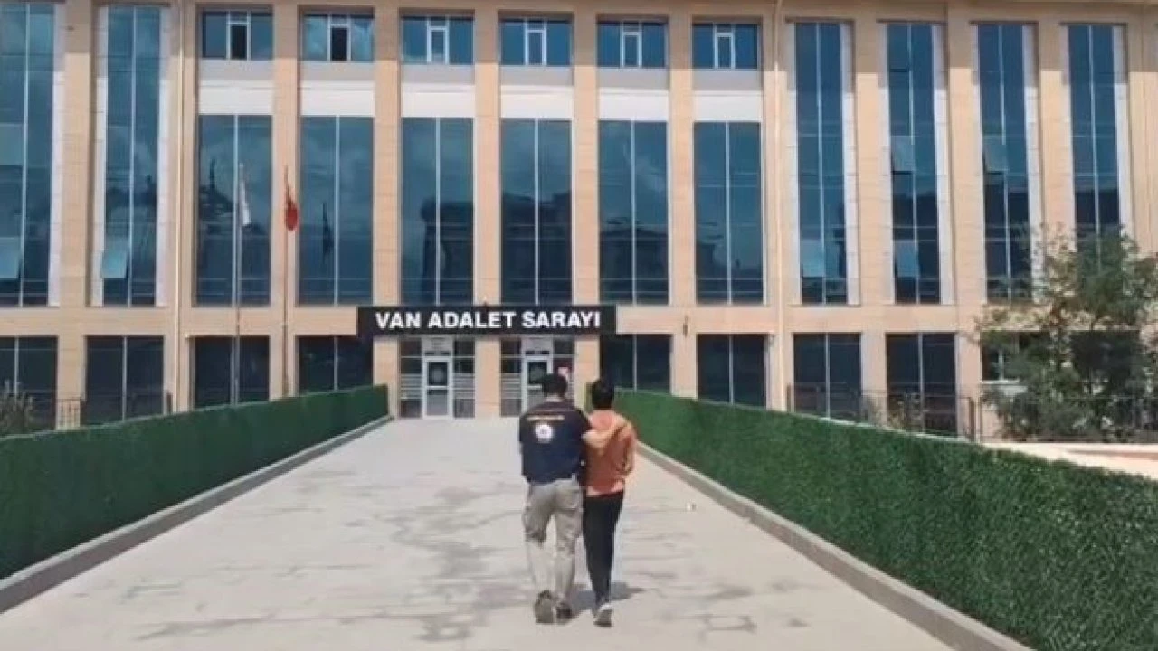 Van’da 2 organizatör tutuklandı