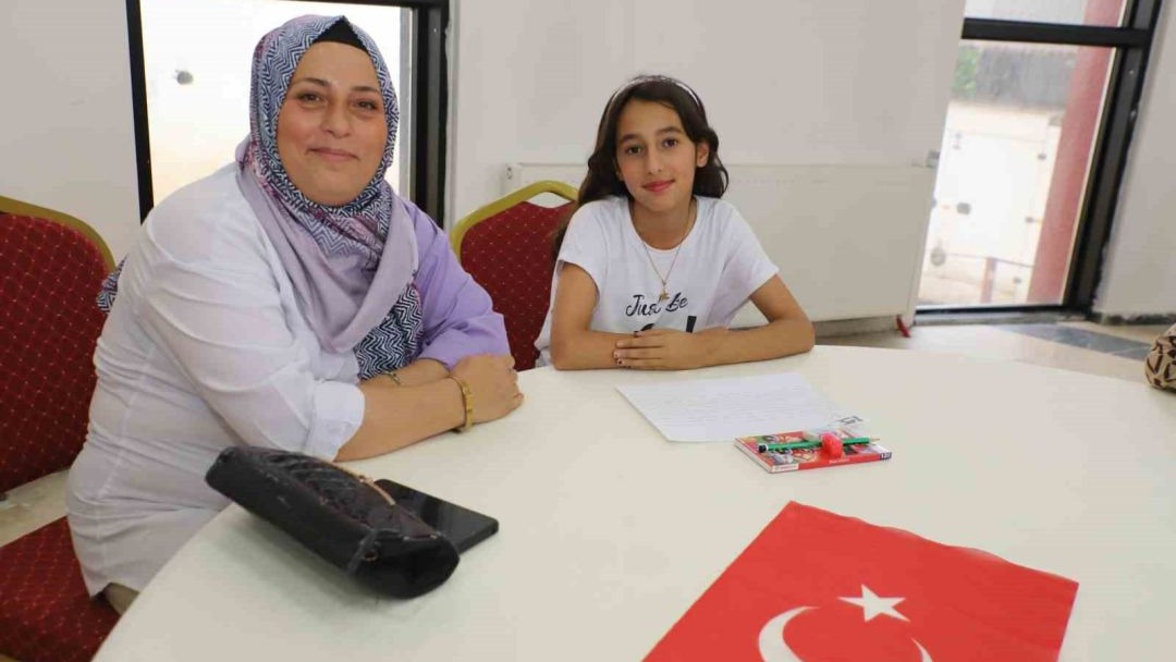 Hakkari’de 15 Temmuz temalı "Resim ve Mektup" yarışması