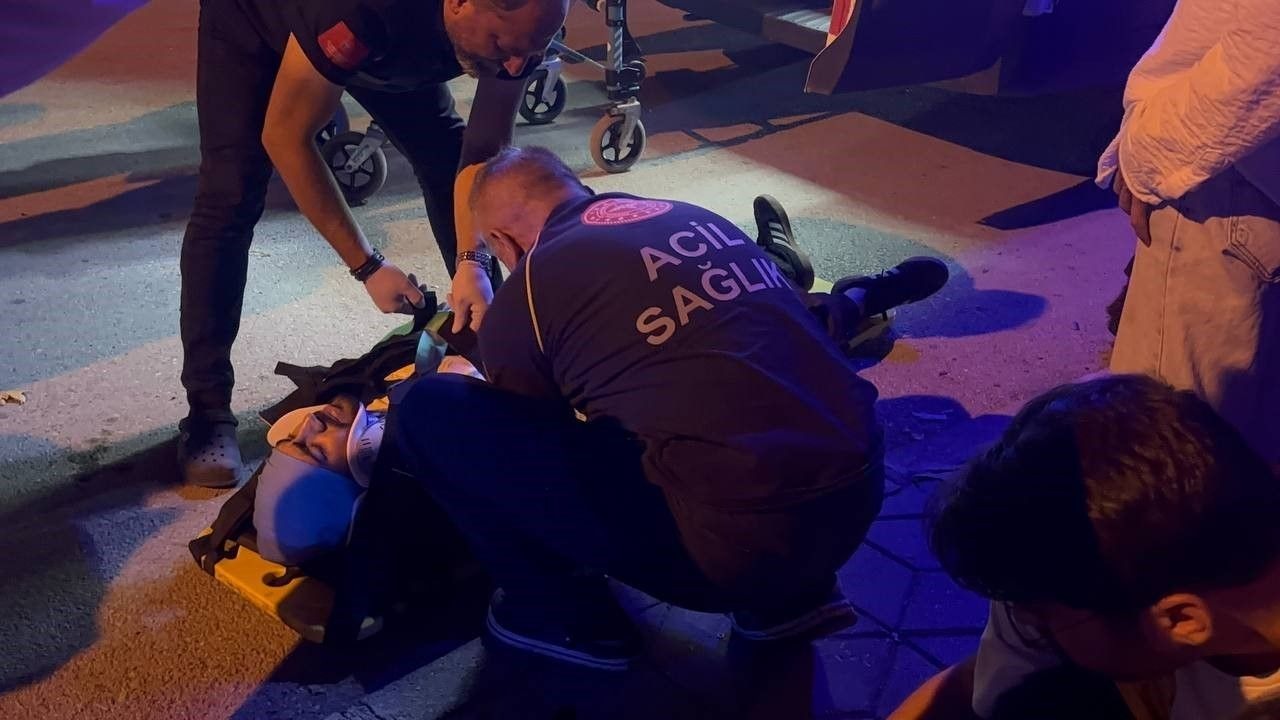 İki motosikletin karıştığı kazada, 2 kişi yaralandı