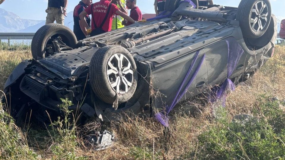 Nişan dönüşü feci kaza: 1 ölü, 4 yaralı