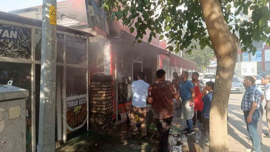 Van’da meydana gelen yangın korkuttu