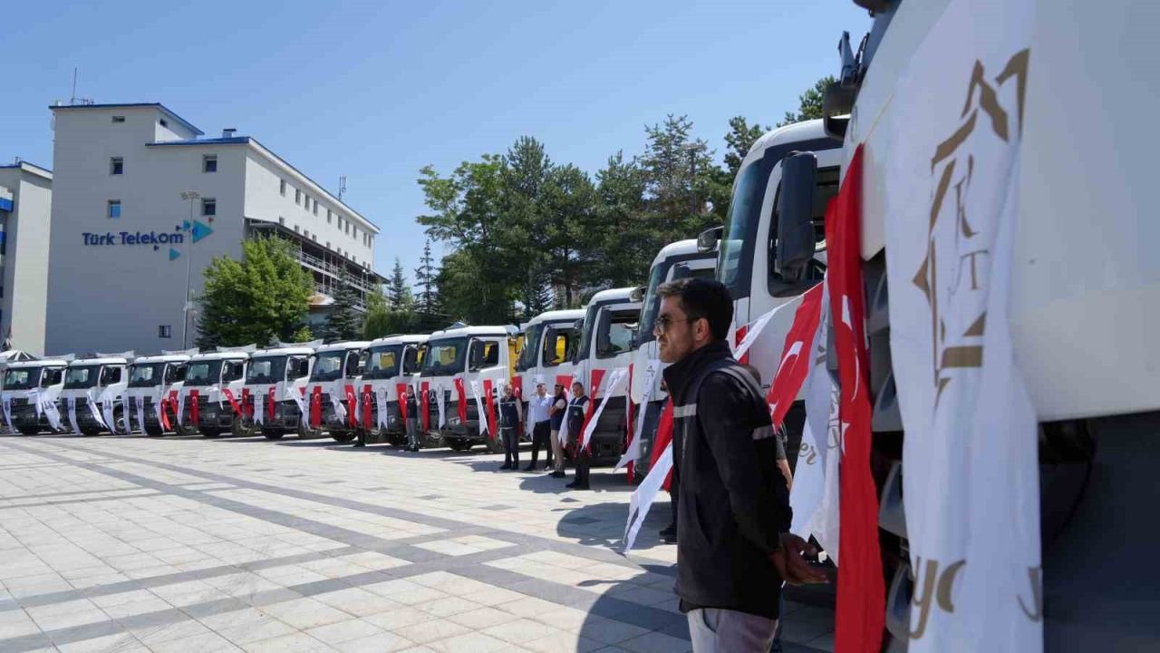Başkan Sekmen; "Gösteriş değil, hizmet peşinde koştuk"