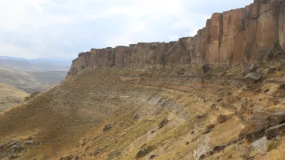 Ağrı’nın Kapadokyası “Meya Antik Kenti”