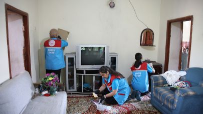 "Vefa Projesi" Personelleri Kimsesizlerin Kimsesi Oluyor