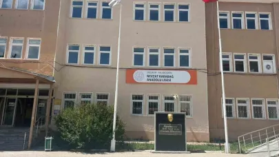 Nevzat Karabağ Anadolu Lisesi başarılara imza atıyor