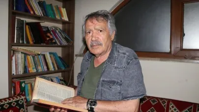 Erzincan’da camiler kitapla buluştu: Hem çay yudumluyorlar hem kitap okuyorlar