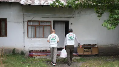Avrupa Yetim Eli’nden Ağrı’da Gıda Yardımı