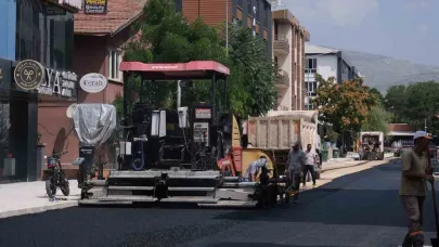 Muhsin Yazıcıoğlu Caddesi’nde asfalt serim çalışması başladı