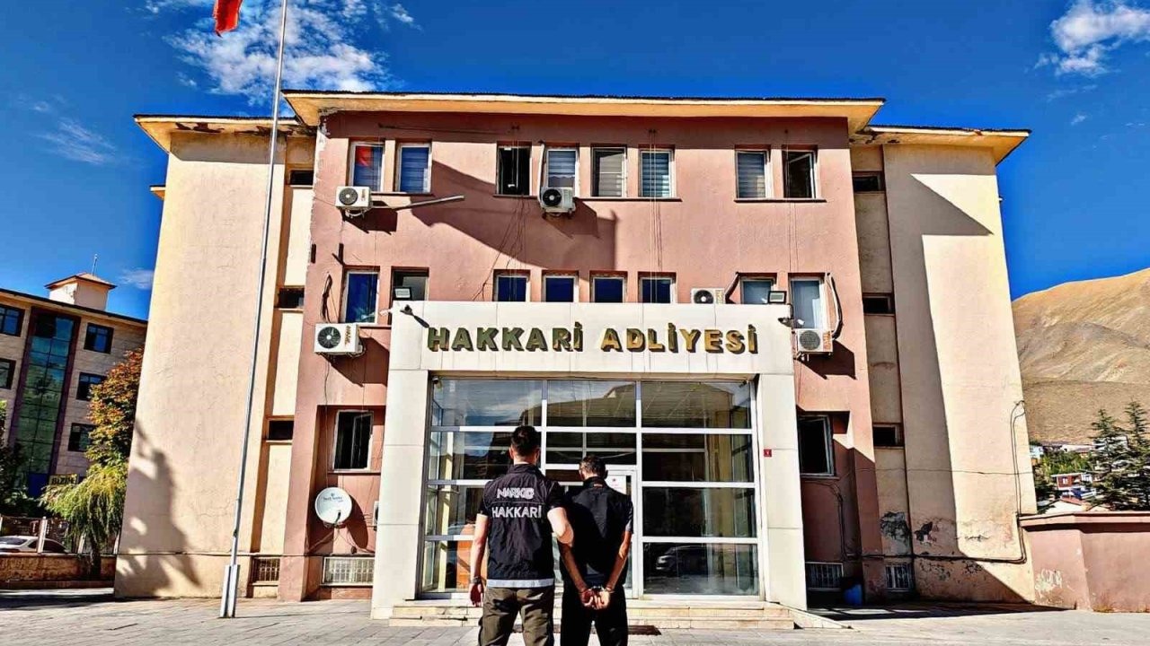 Hakkâri’de aranan 15 şahıs yakalandı