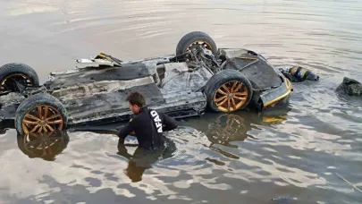 Sulak alana uçan otomobilden çıkarılan 3 kişi hastaneye kaldırıldı