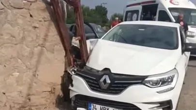 Direğe Çarpan Araçta 1 Kişi Yaralandı