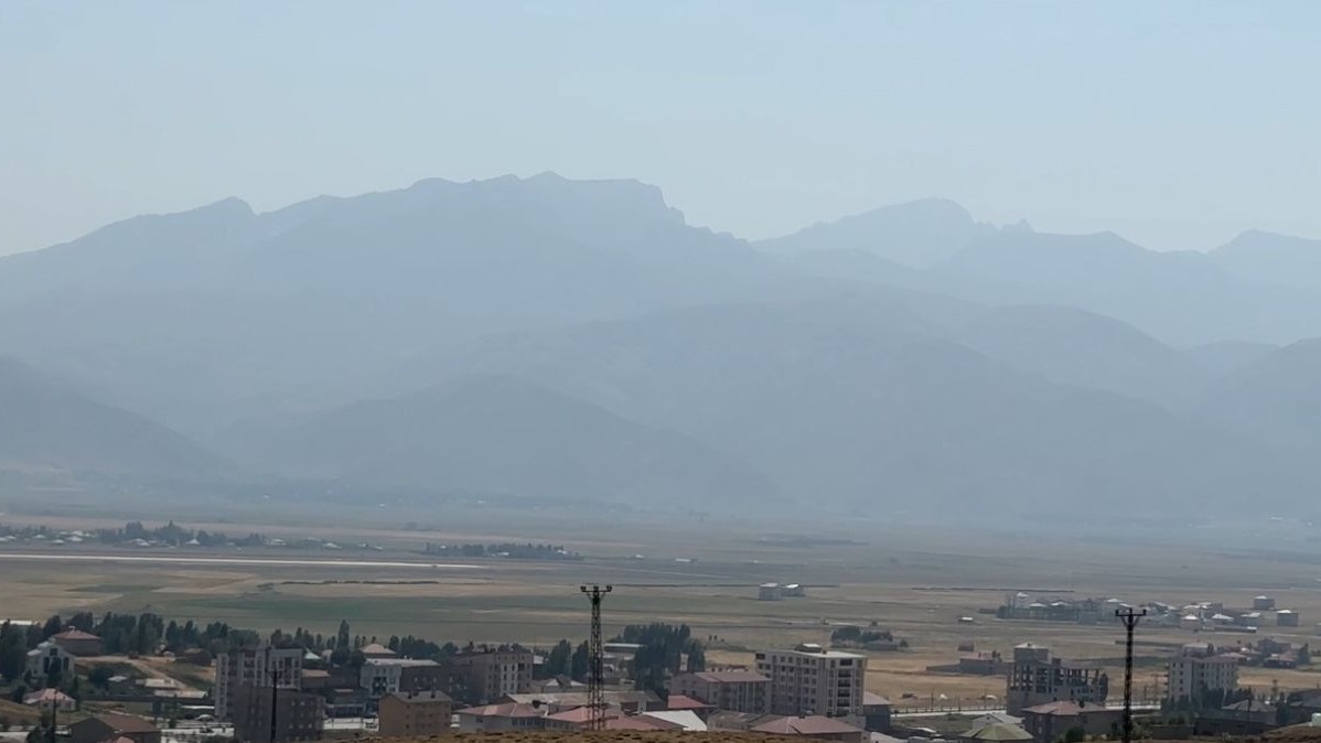 Toz Bulutu İlçeyi Esir Aldı