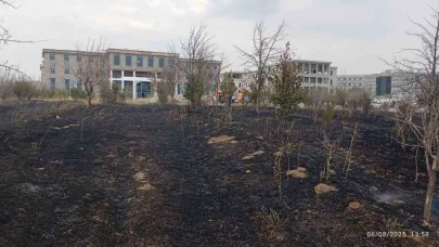 YYÜ kampüsünde arazi yangını