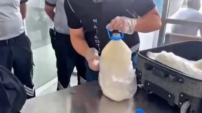 Süt şişesi içinde uyuşturucu gele geçirildi