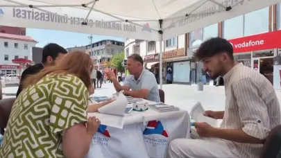 AİÇÜ tercih standına gençlerden yoğun ilgi (Videolu Haber)