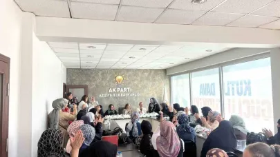 AK Parti Aziziye ilçe kadın kolları teşkilat toplantısı yapıldı