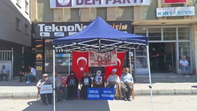 Evlat Nöbetinde Bekleyişe Umut Katıldı