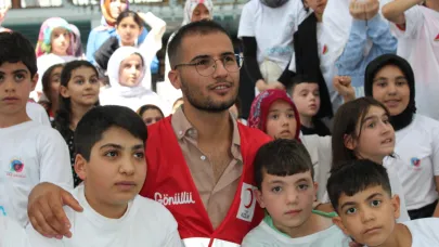 Ağrı’da TÜGVA Yaz Okulları kapanış programı renkli görüntülere sahne oldu