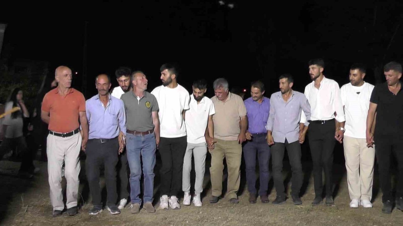 Düğünde halay çekerken kalp krizi geçirdi