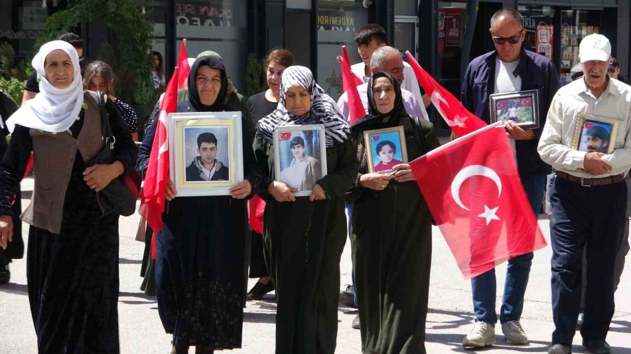 Vanlı ailelerin nöbeti devam ediyor