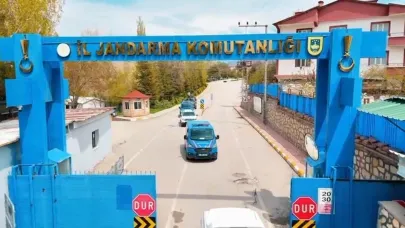 Van'da evin çatısına kenevir eken şahıs tutuklandı