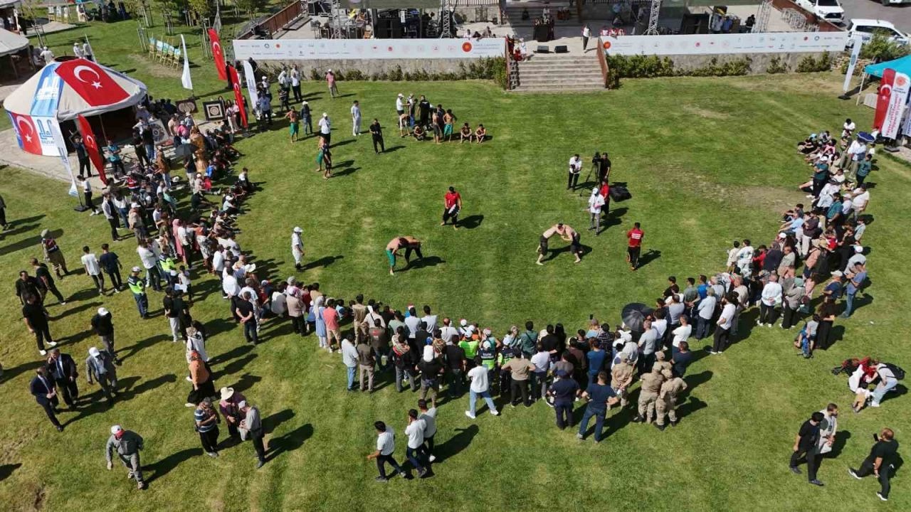 Malazgirt Zaferi’nin 954’üncü yıl dönümü Ahlat'ta start aldı