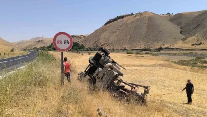 Beton pompası yüklü tırı şarampole yuvarlandı