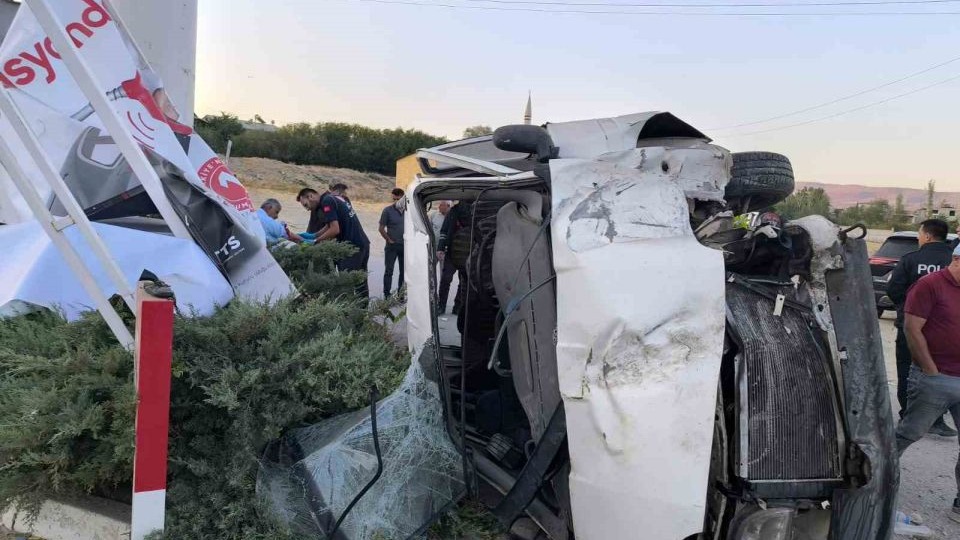 Van’da trafik kazası: 4 yaralı