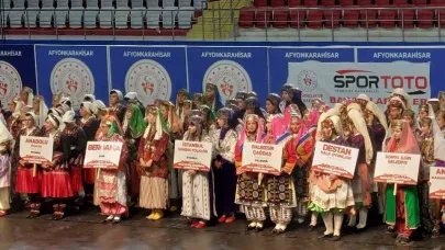 Tuşba Sanat Spor Kulübü Halkoyunları ekibi Türkiye ikincisi oldu