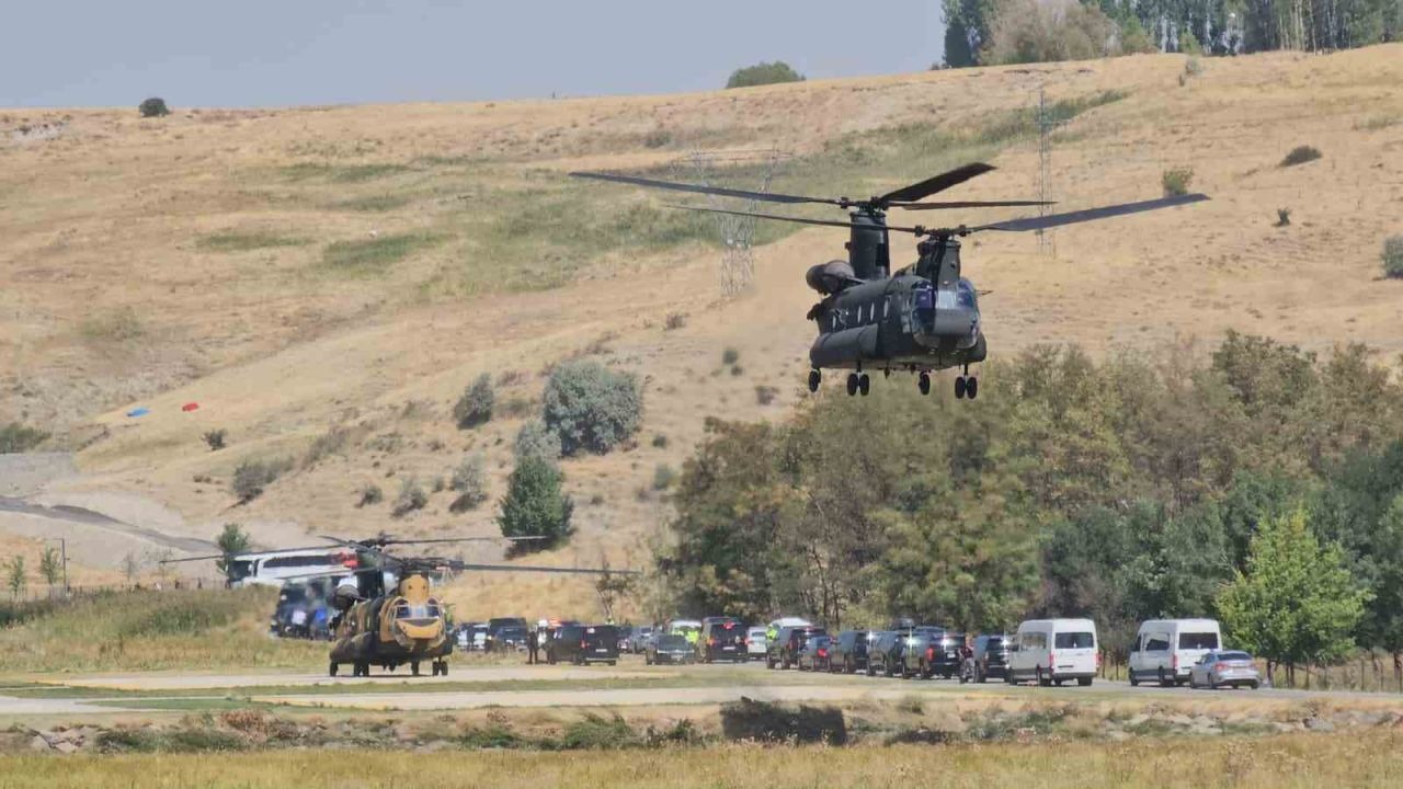 Cumhurbaşkanı Erdoğan, Ahlat’tan Malazgirt’e hareket etti