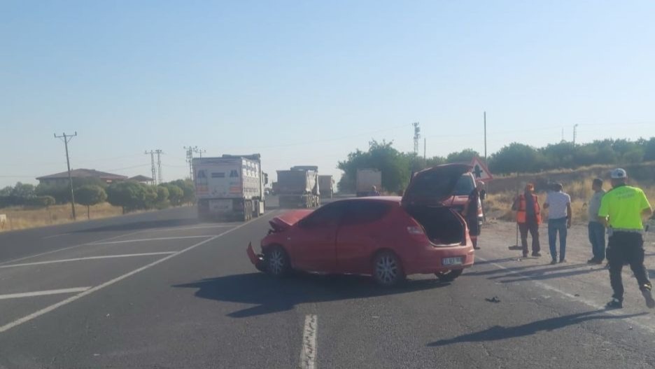 Malatya’da tır ile otomobil çarpıştı: 4 yaralı