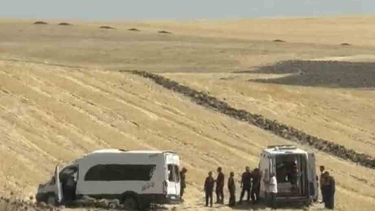 Malazgirt yolunda kaza: 1’i ağır 10 kişi yaralandı