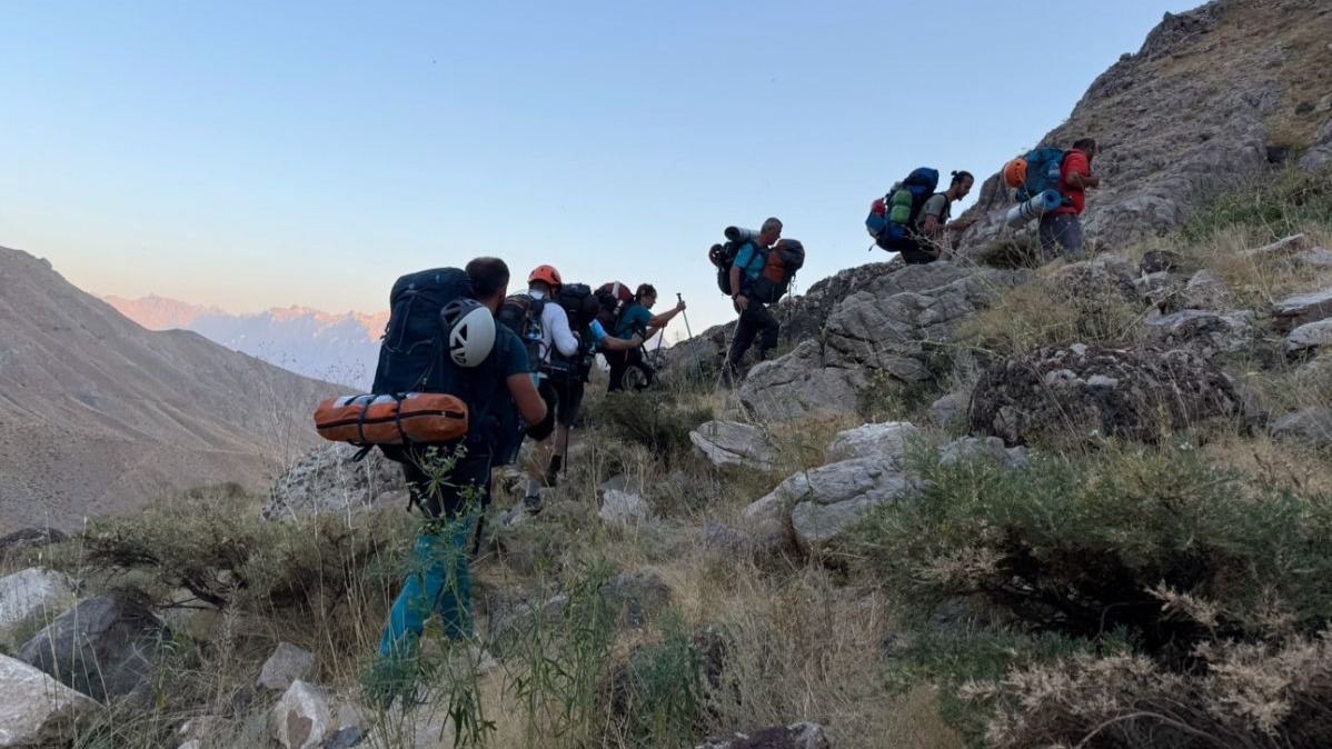 Türkiye’nin ikinci yüksek noktasında nefes kesen zirve tırmanışı