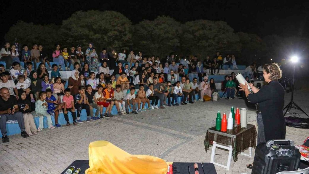 Van Büyükşehir Belediyesi çocukları çocuk şenliği etkinlikleri ile buluşturuyor