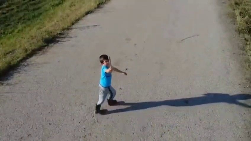 Erzurum'da bir çocuğun drone ile sınavı