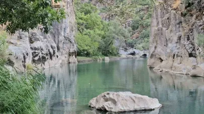 Üç İl sınırları arasındaki muhteşem Masiro Kanyonu, ziyaretçilerini hayran bırakıyor