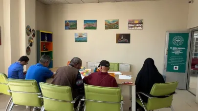 Yüksekova’da Toplum Ruh Sağlığı Merkezi, hastaları sanatla hayata bağlıyor