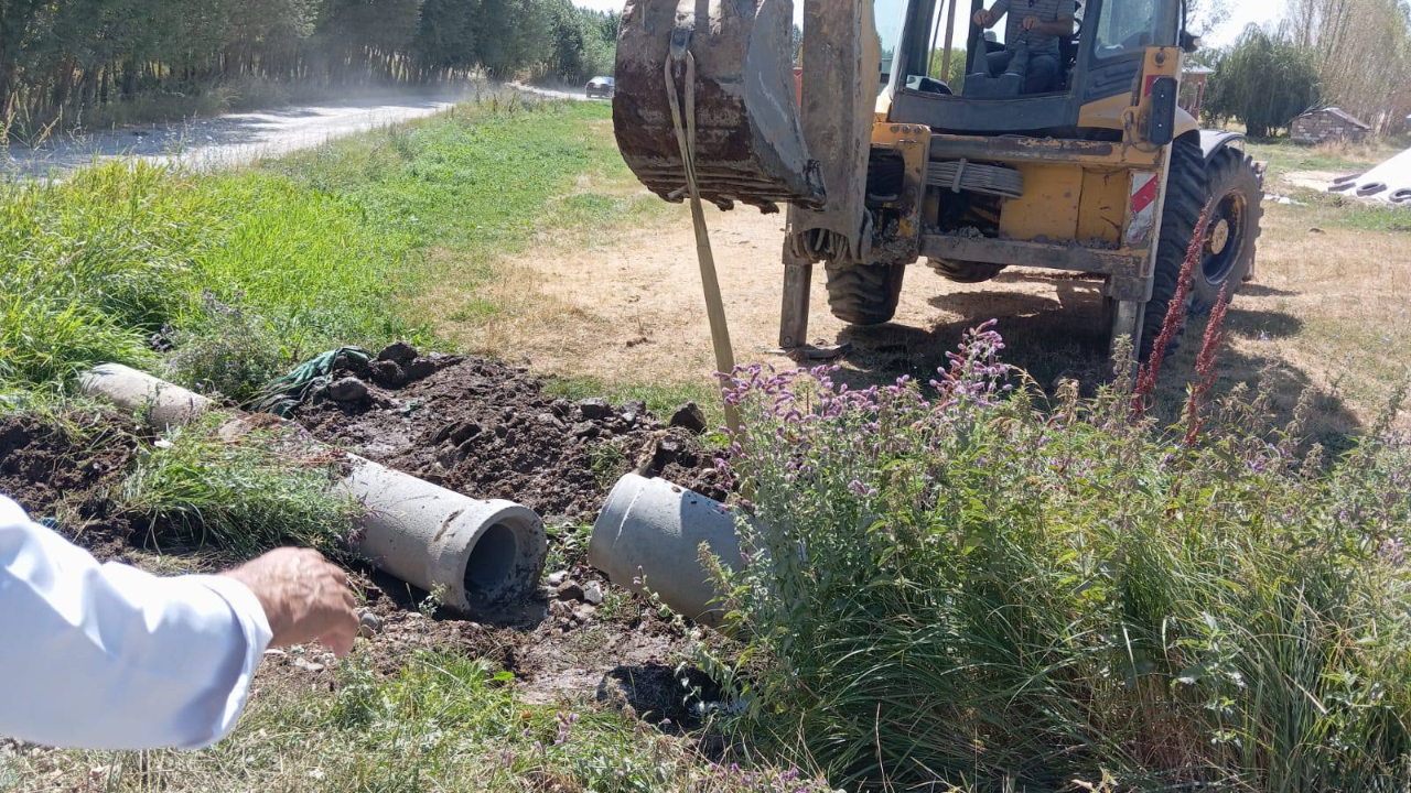 Erciş’te Düvenci Mahallesi’nde Büz Döşeme Çalışması Tamamlandı