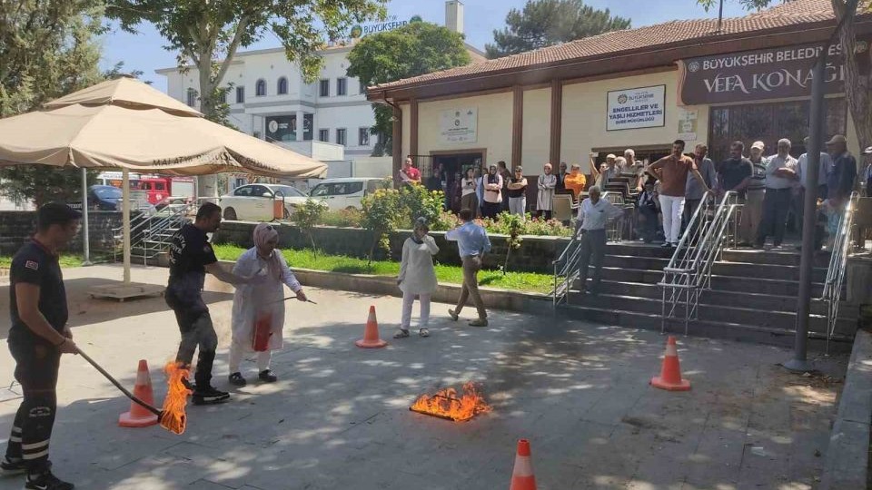 Malatya Büyükşehir’den ‘Afetlere Hazırlık’ eğitimi