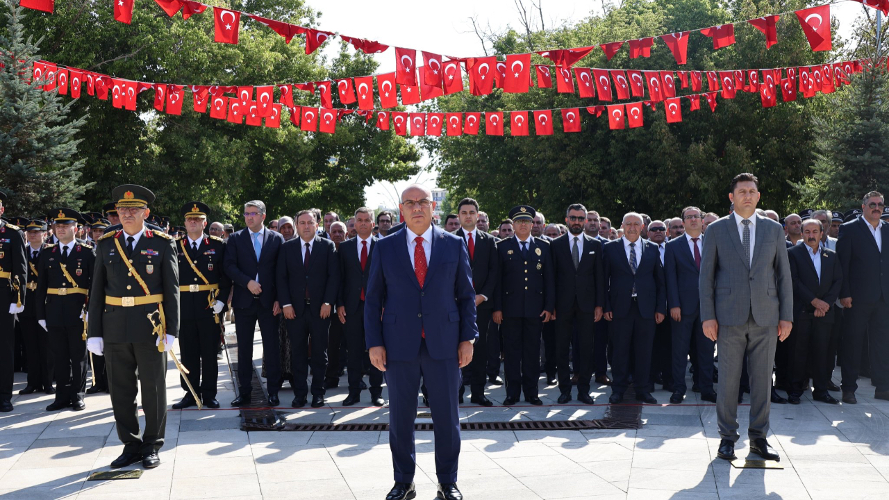 Ağrı’da 30 Ağustos Zafer Bayramı’nın 103. yıl dönümü kutlandı