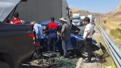 Hakkari-Van karayolunda feci kaza: 3 ölü, 2 yaralı